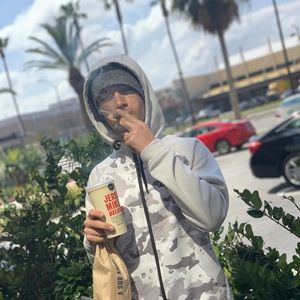 Meet your Posher, Jonathan